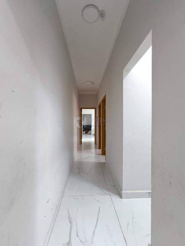 Casa Residencial à venda no bairro Jardim Real Park: CORREDOR INTERNO