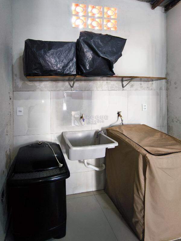 Casa Residencial à venda no bairro Residencial Fenix: LAVANDERIA