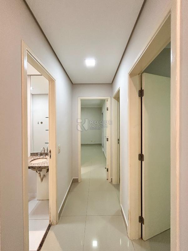 Apartamento para aluguel no bairro Desmembramento Oscar Antonio Breda: Hall 