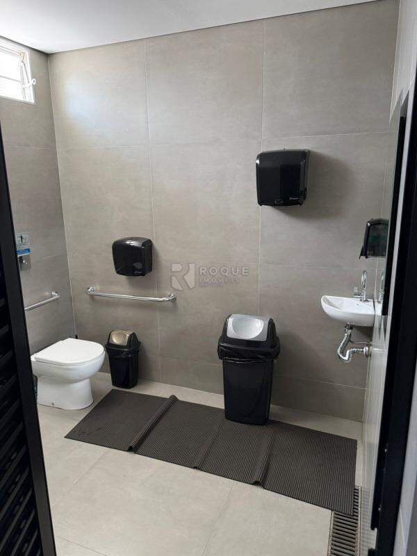 Barracão/Galpão para aluguel no bairro Jardim Esmeralda: Wc social