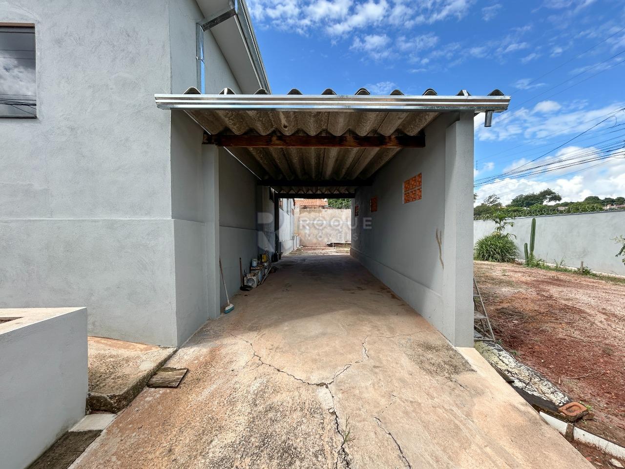 Casa Residencial para aluguel no bairro Parque Hippolyto: Garagem 