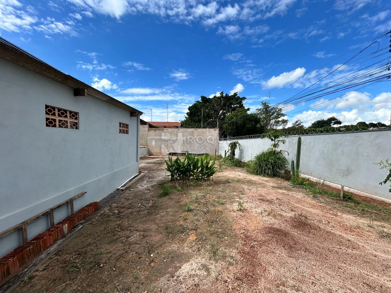 Casa Residencial para aluguel no bairro Parque Hippolyto: Área externa