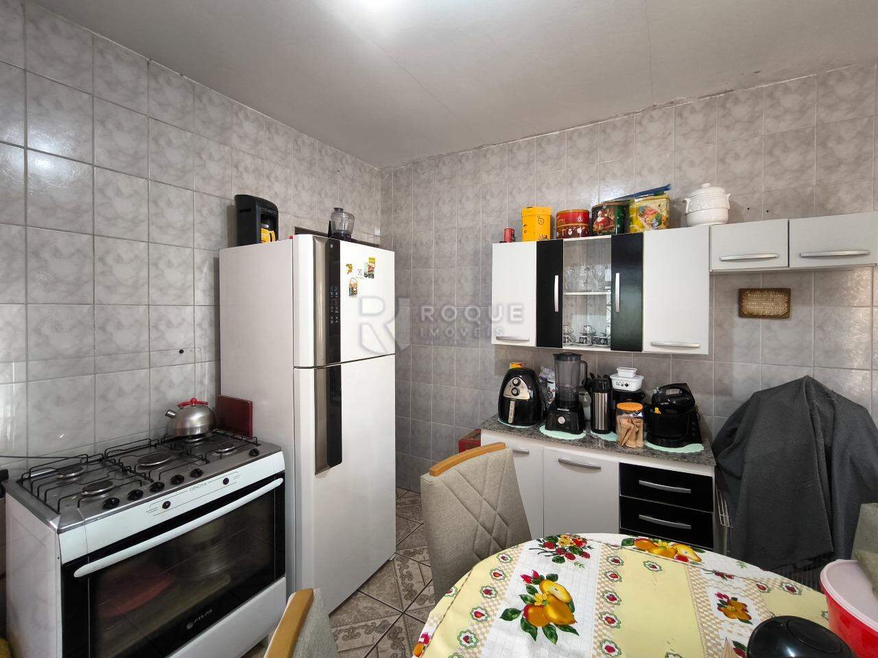 Casa Residencial à venda no bairro Jardim Residencial Santa Amália: COZINHA