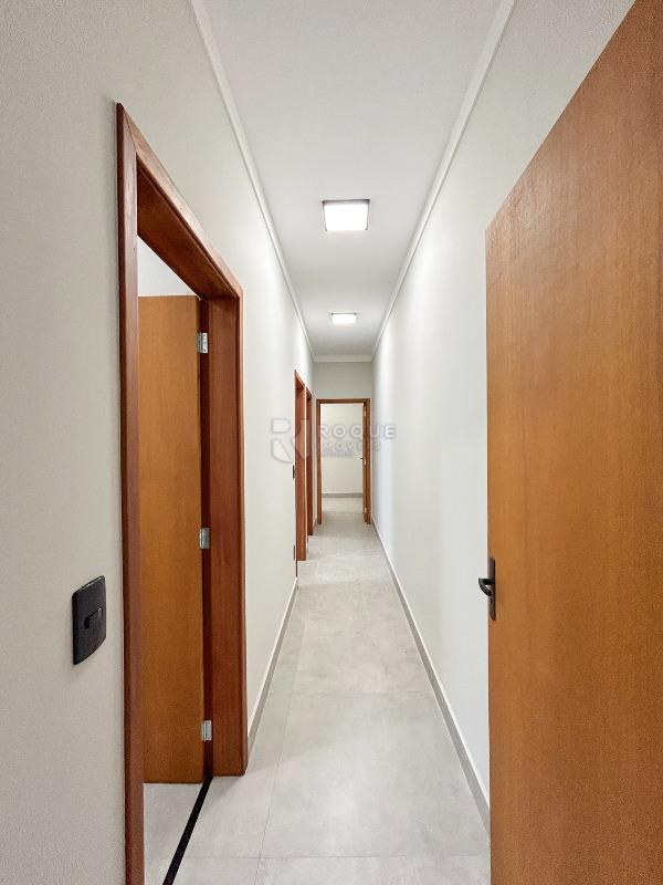 Casa Residencial para aluguel no bairro Jardim Lago Azul: Hall 