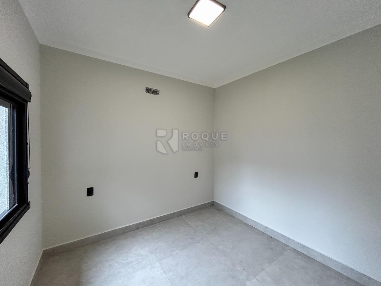 Casa Residencial para aluguel no bairro Jardim Lago Azul: Dormitório 3 suíte 