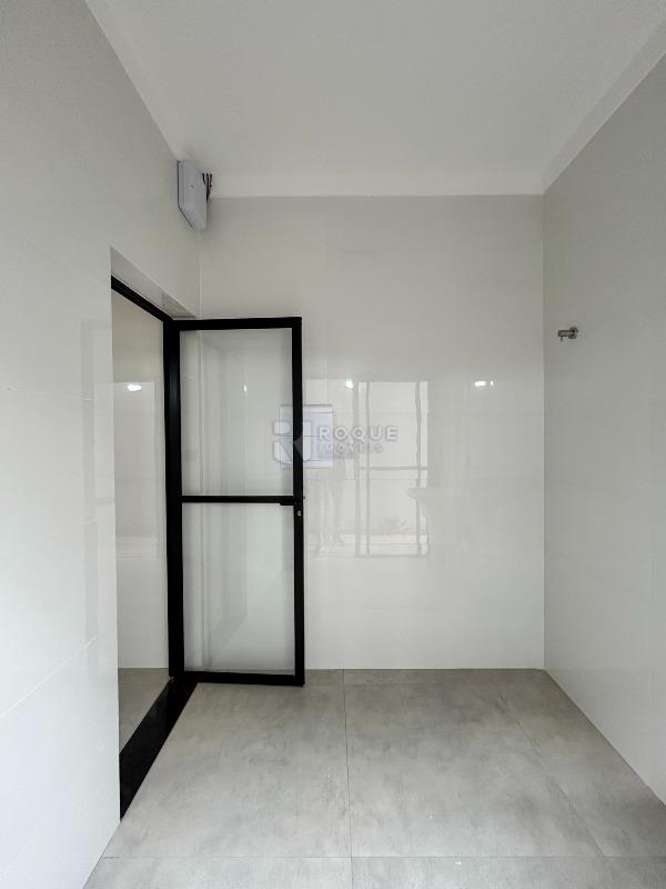 Casa Residencial para aluguel no bairro Jardim Lago Azul: Área de serviço 