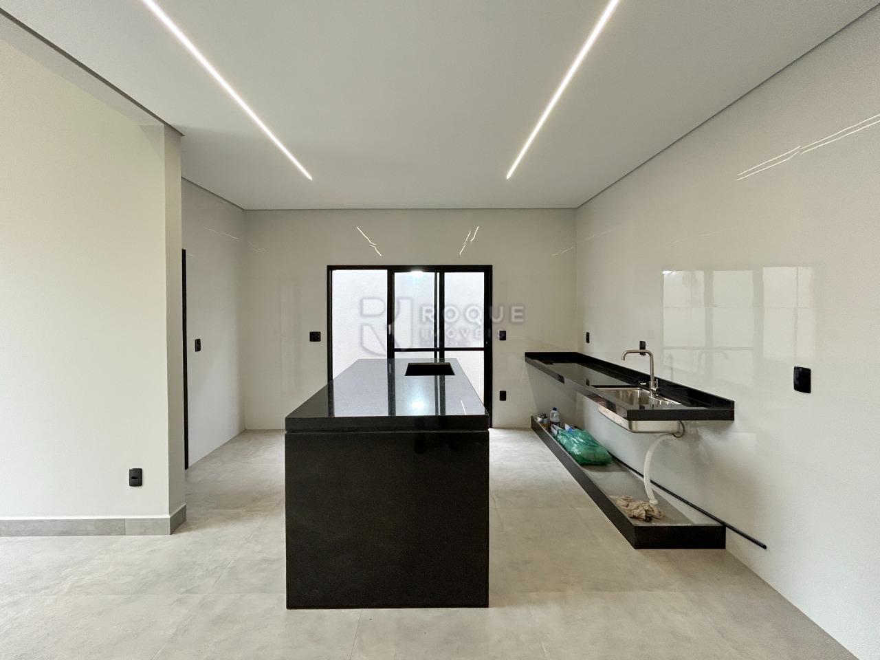 Casa Residencial para aluguel no bairro Jardim Lago Azul: Cozinha 