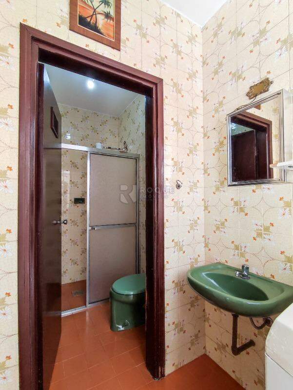 Casa Residencial para aluguel no bairro Vila Cristovam: LAVABO