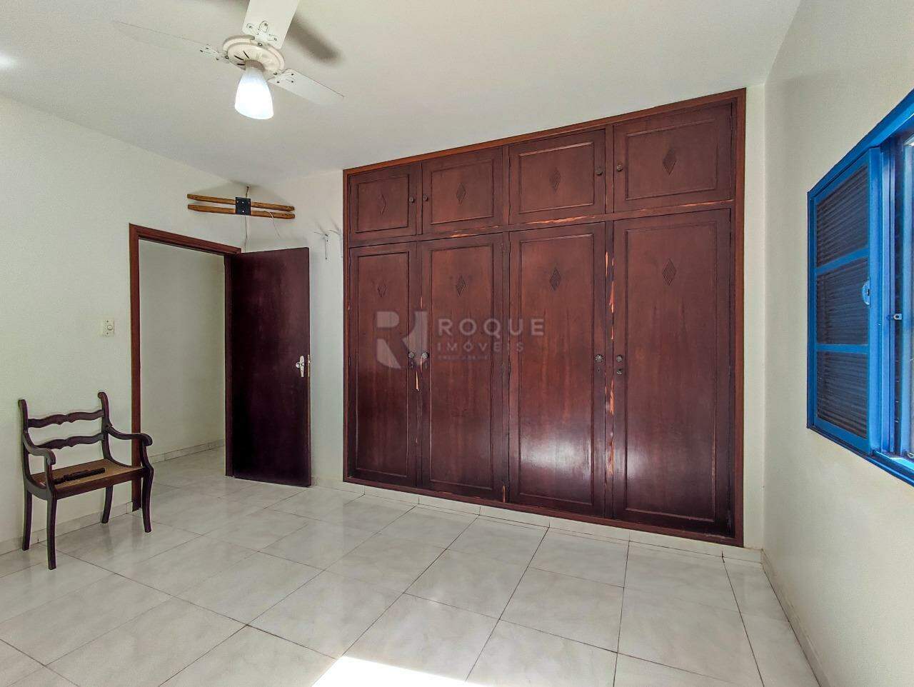 Casa Residencial para aluguel no bairro Vila Cristovam: DORMITÓRIO 1