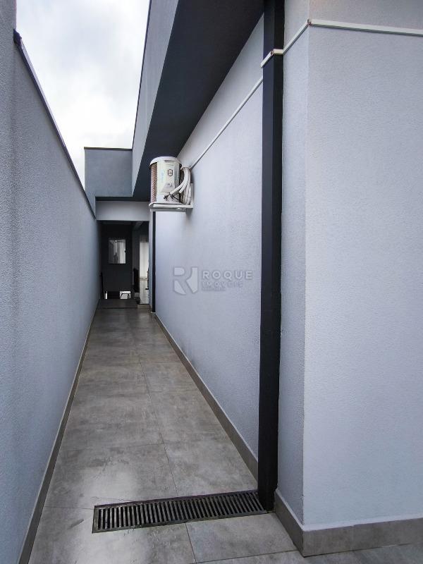 Casa Residencial à venda no bairro Jardim Porto Real IV: LATERAL EXTERNA