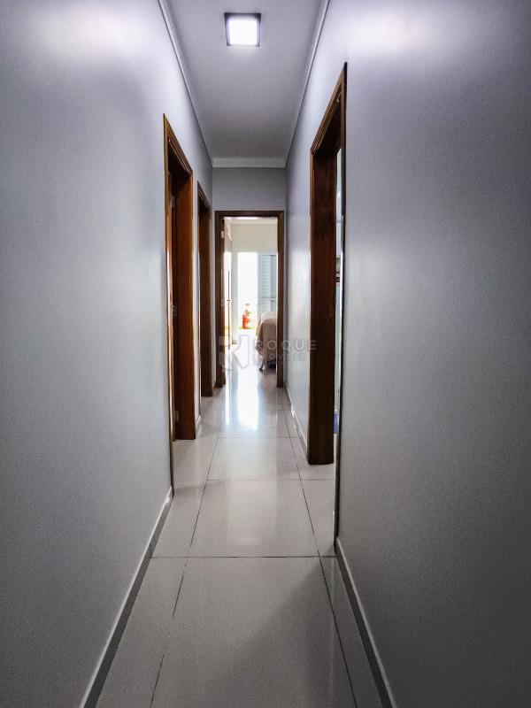 Casa Residencial à venda no bairro Jardim Porto Real IV: CORREDOR INTERNO