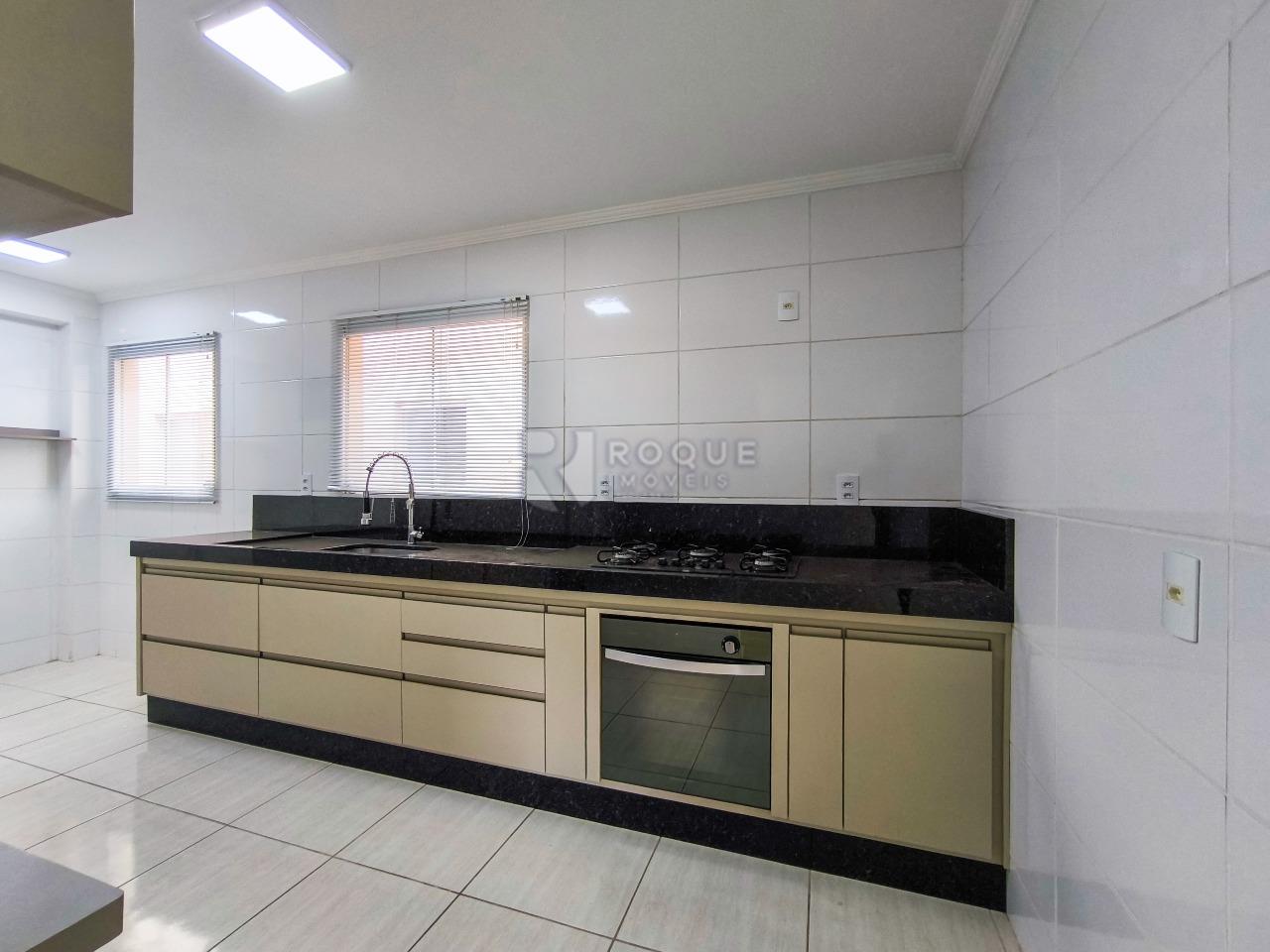 Apartamento à venda no bairro Jardim São Roque: COZINHA