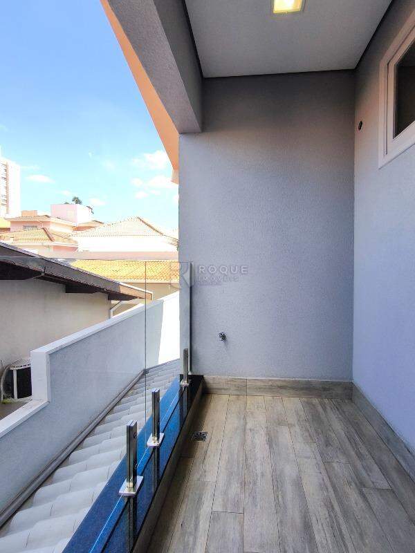Casa em condomínio à venda no bairro Jardim Residencial Flora: SACADA SUÍTE 2