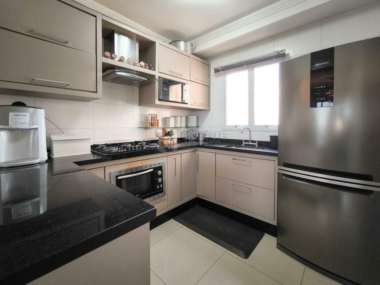Apartamento à venda no bairro Jardim Residencial Francisco Cruãnes: COZINHA