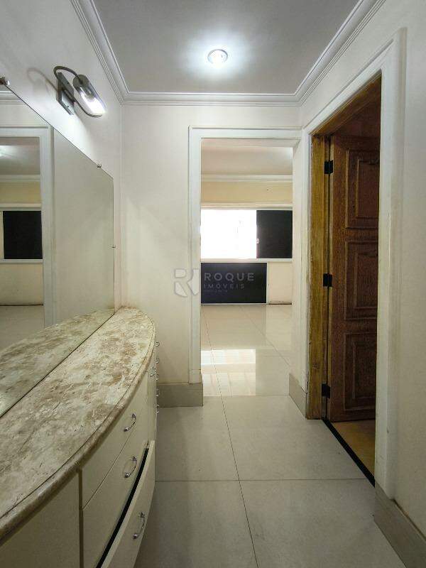 Casa Residencial à venda no bairro Cidade Jardim: SUÍTE 1