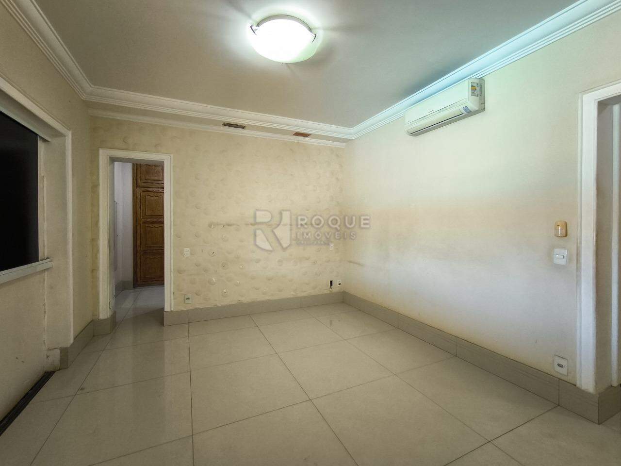 Casa Residencial à venda no bairro Cidade Jardim: SUÍTE 1