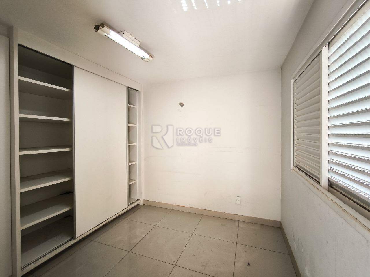 Casa Residencial à venda no bairro Cidade Jardim: QUARTO EXTERNO