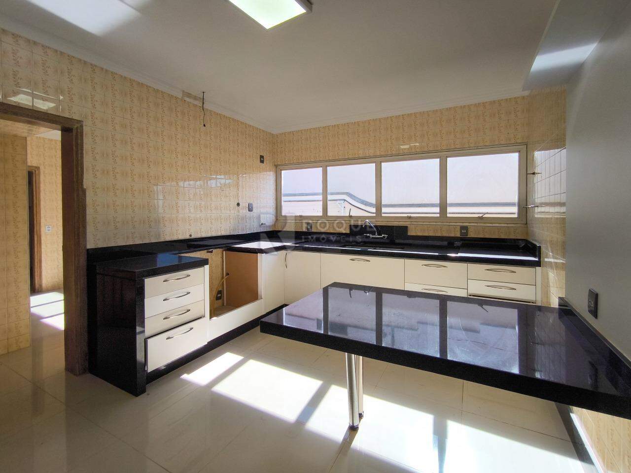 Casa Residencial à venda no bairro Cidade Jardim: COZINHA