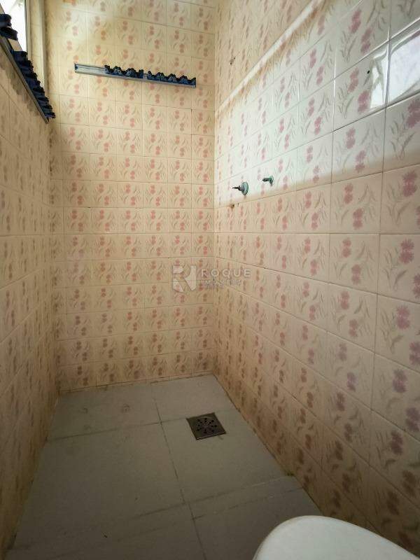 Casa Residencial à venda no bairro Cidade Jardim: BANHEIRO ÁREA DE SERVIÇO