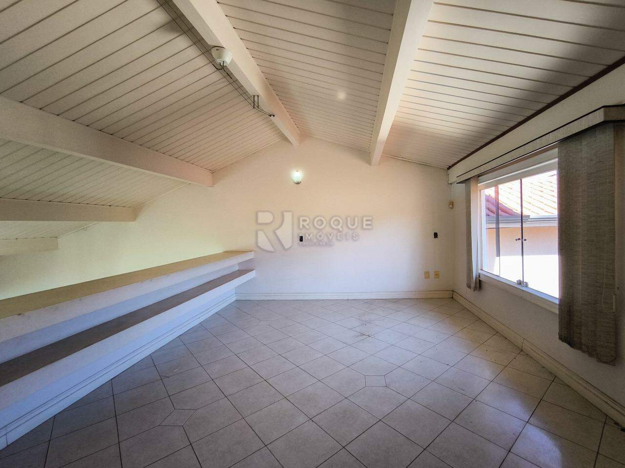 Casa Residencial à venda no bairro Cidade Jardim: MEZANINO
