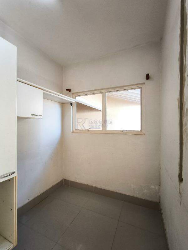 Casa Residencial à venda no bairro Cidade Jardim: DESPENSA