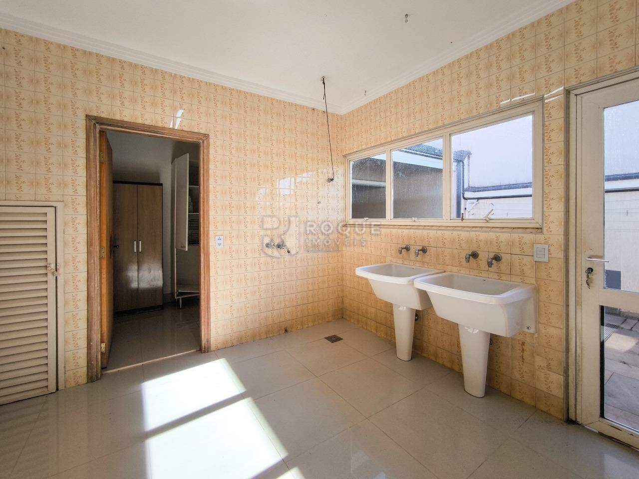 Casa Residencial à venda no bairro Cidade Jardim: LAVANDERIA