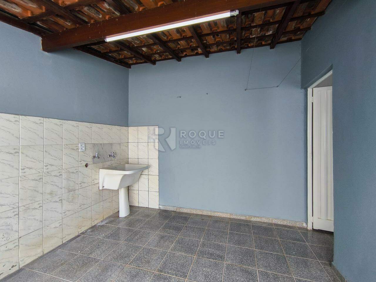 Casa Residencial para aluguel no bairro Cidade Jardim: LAVANDERIA