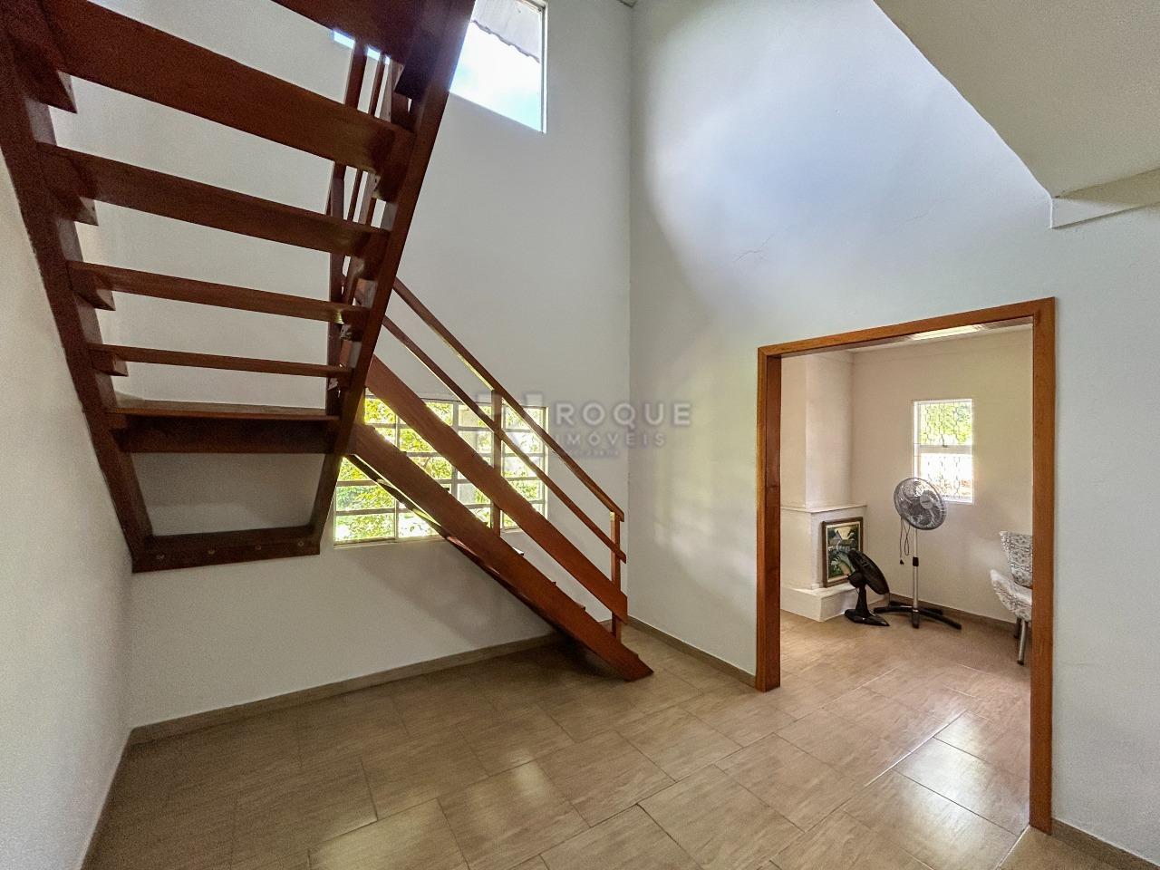 Chácara à venda no bairro Pires de Cima: Sala 2 / acesso segundo andar 