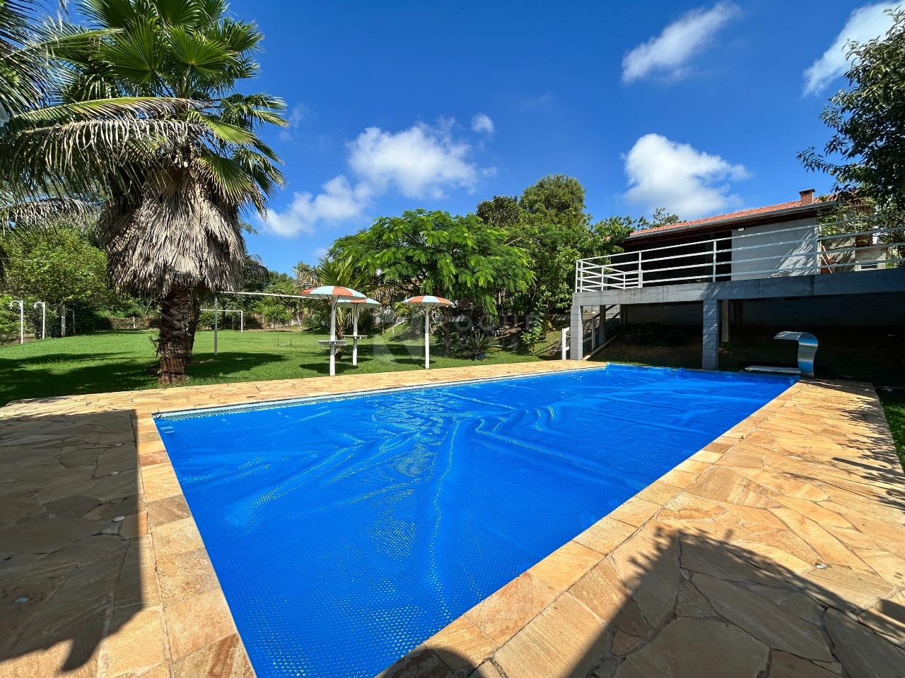 Chácara à venda no bairro Pires de Cima: Piscina