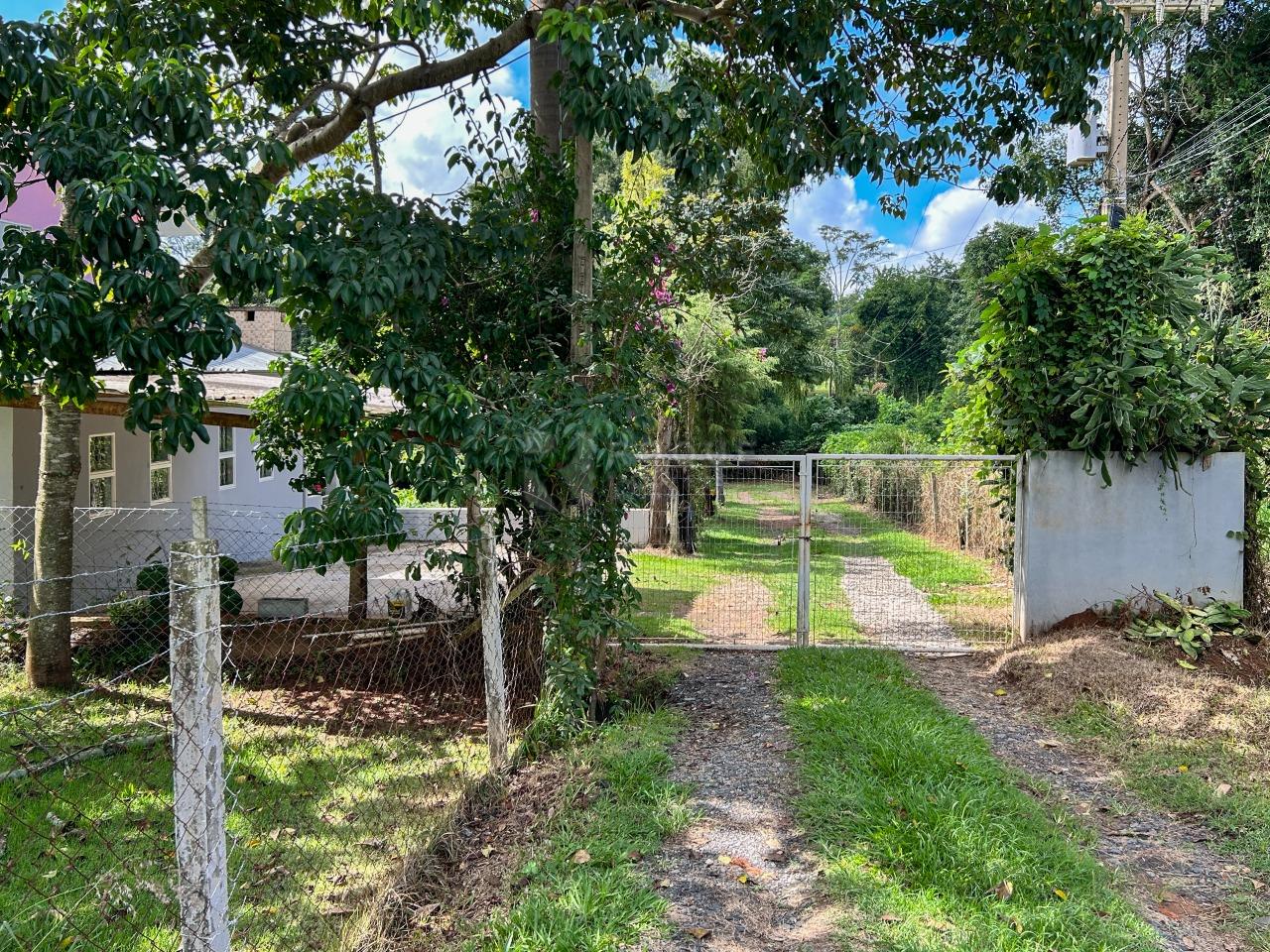 Chácara à venda no bairro Pires de Cima: Área externa