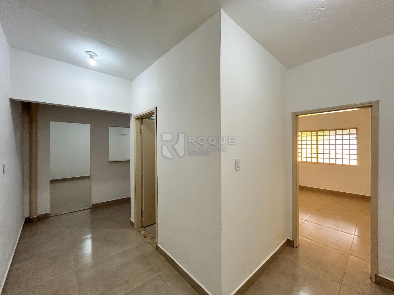Casa Residencial para aluguel no bairro Vila Rocha: Hall 
