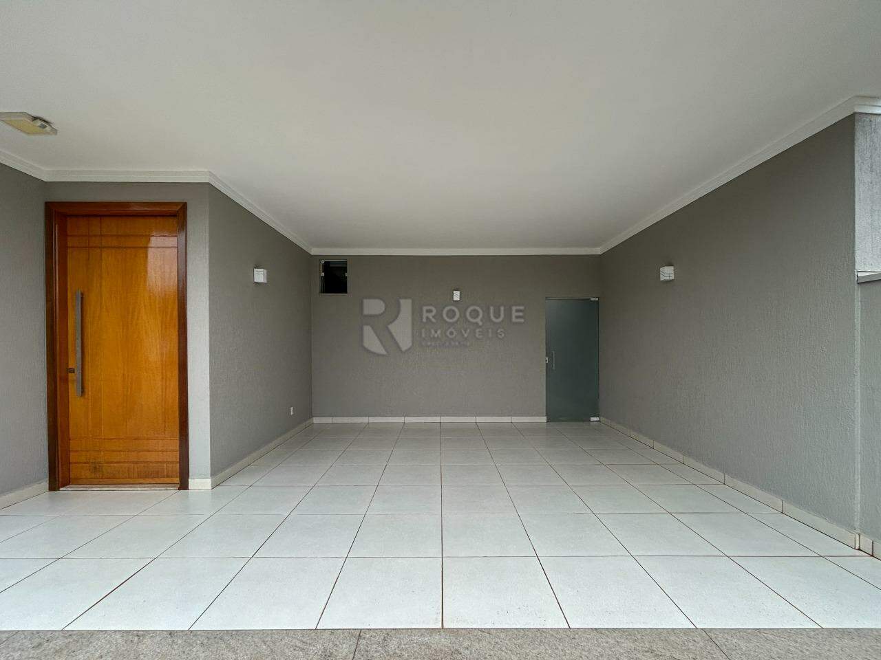 Casa em condomínio para aluguel no bairro Parque Residencial Roland: Garagem 
