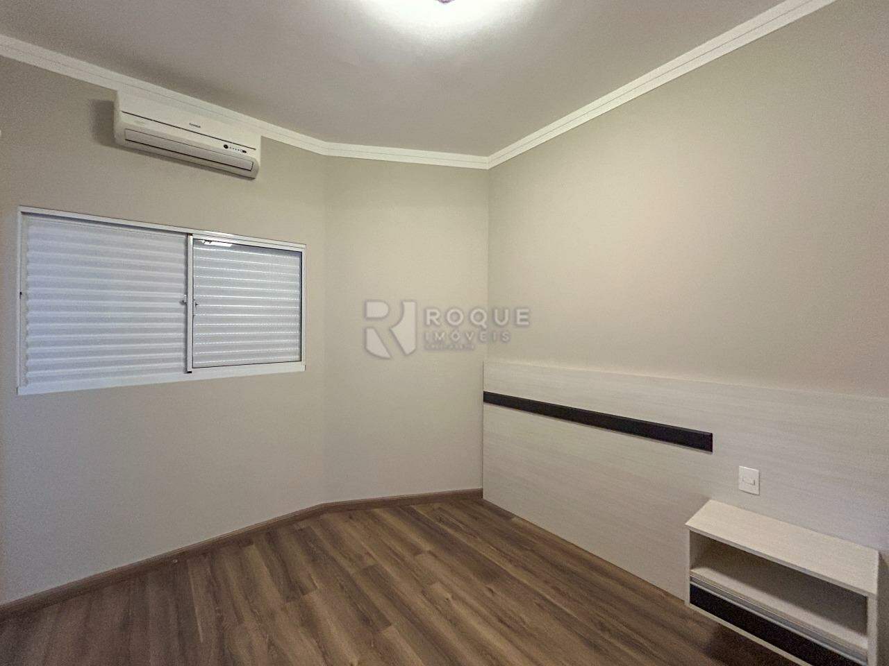 Casa em condomínio para aluguel no bairro Parque Residencial Roland: Suíte 1