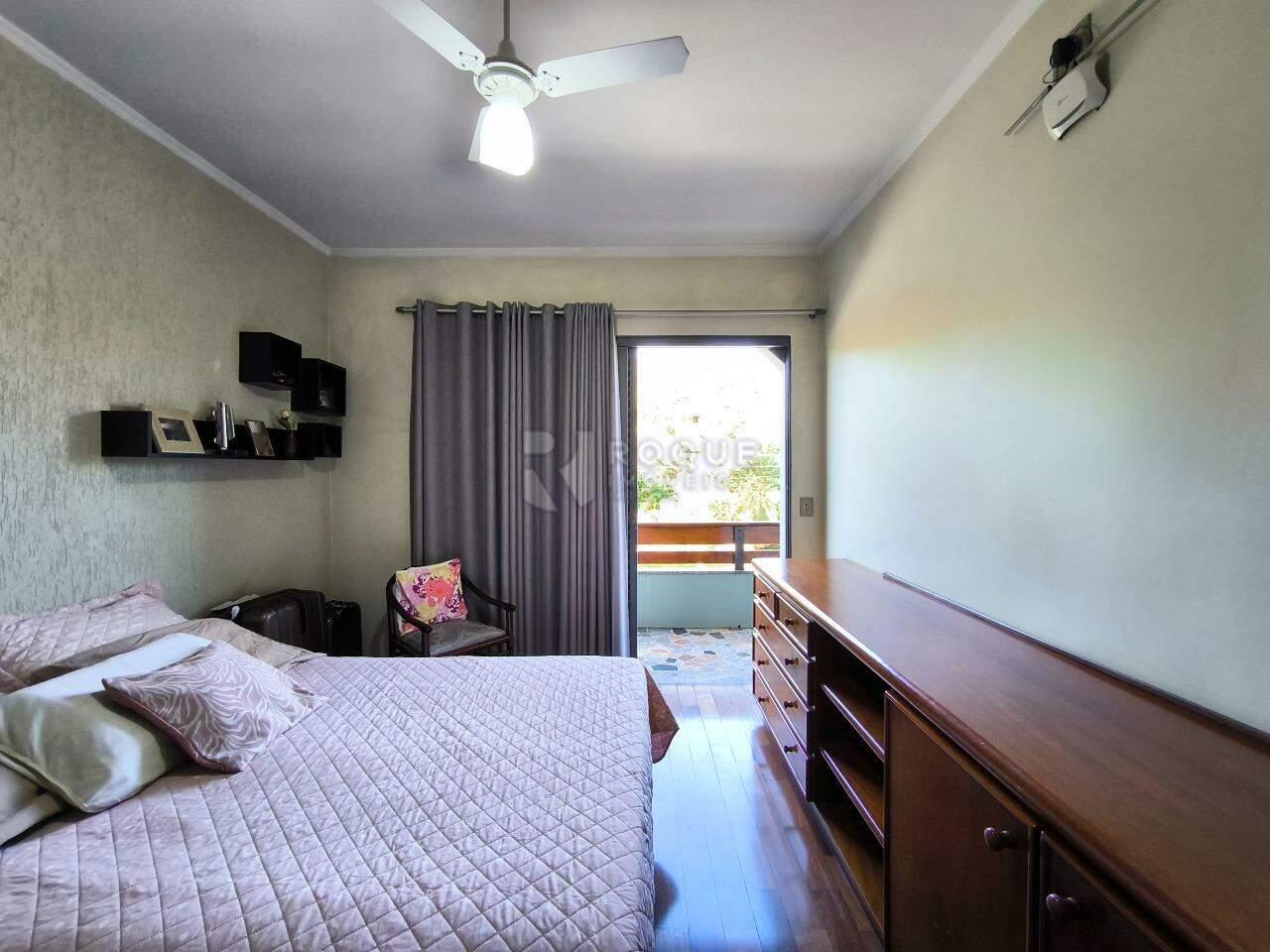 Casa em condomínio à venda no bairro Jardim Florença: DORMITÓRIO 1