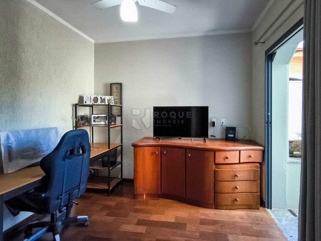 Casa em condomínio à venda no bairro Jardim Florença: DORMITÓRIO 2