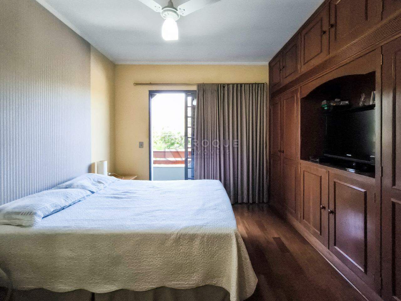 Casa em condomínio à venda no bairro Jardim Florença: SUÍTE