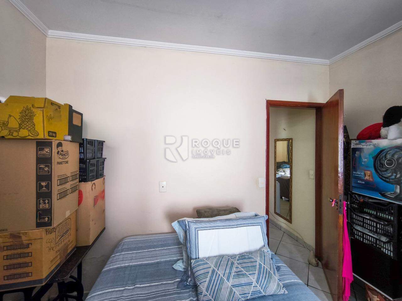 Casa Residencial à venda no bairro Jardim Nova Suiça: DORMITÓRIO