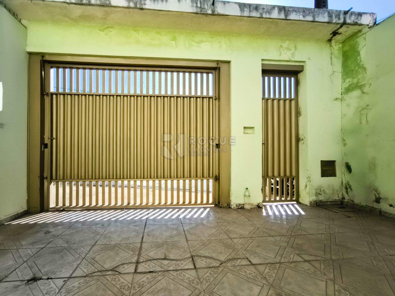 Casa Residencial à venda no bairro Jardim Nova Suiça: GARAGEM CASA 1