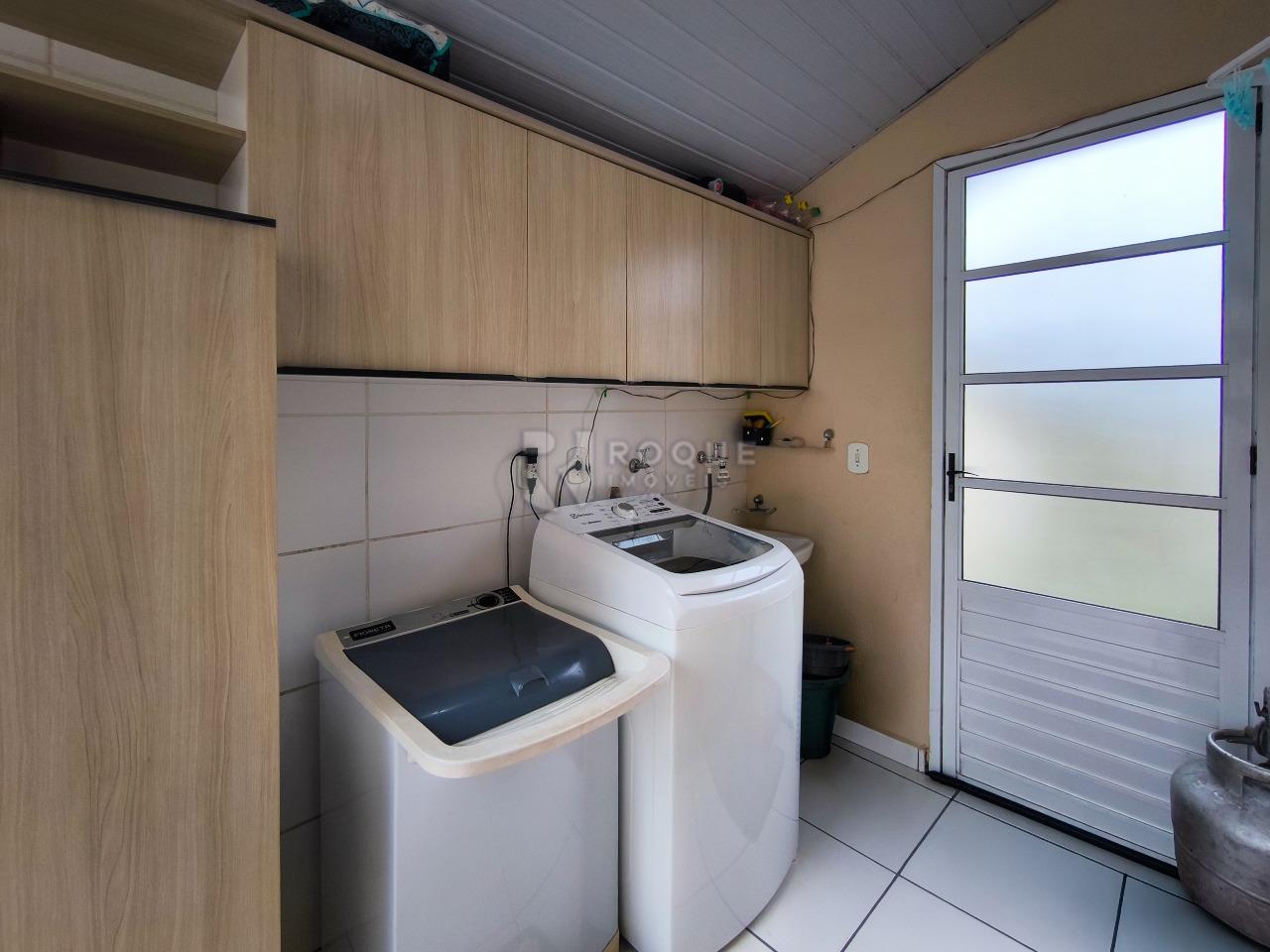 Casa em condomínio à venda no bairro Residencial Itamaracá: LAVANDERIA