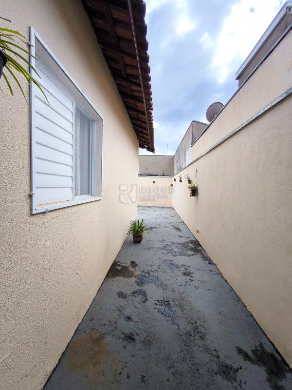 Casa em condomínio à venda no bairro Residencial Itamaracá: LATERAL EXTERNA