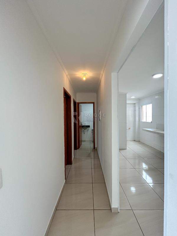 Apartamento à venda no bairro Jardim Ouro Verde: Hall