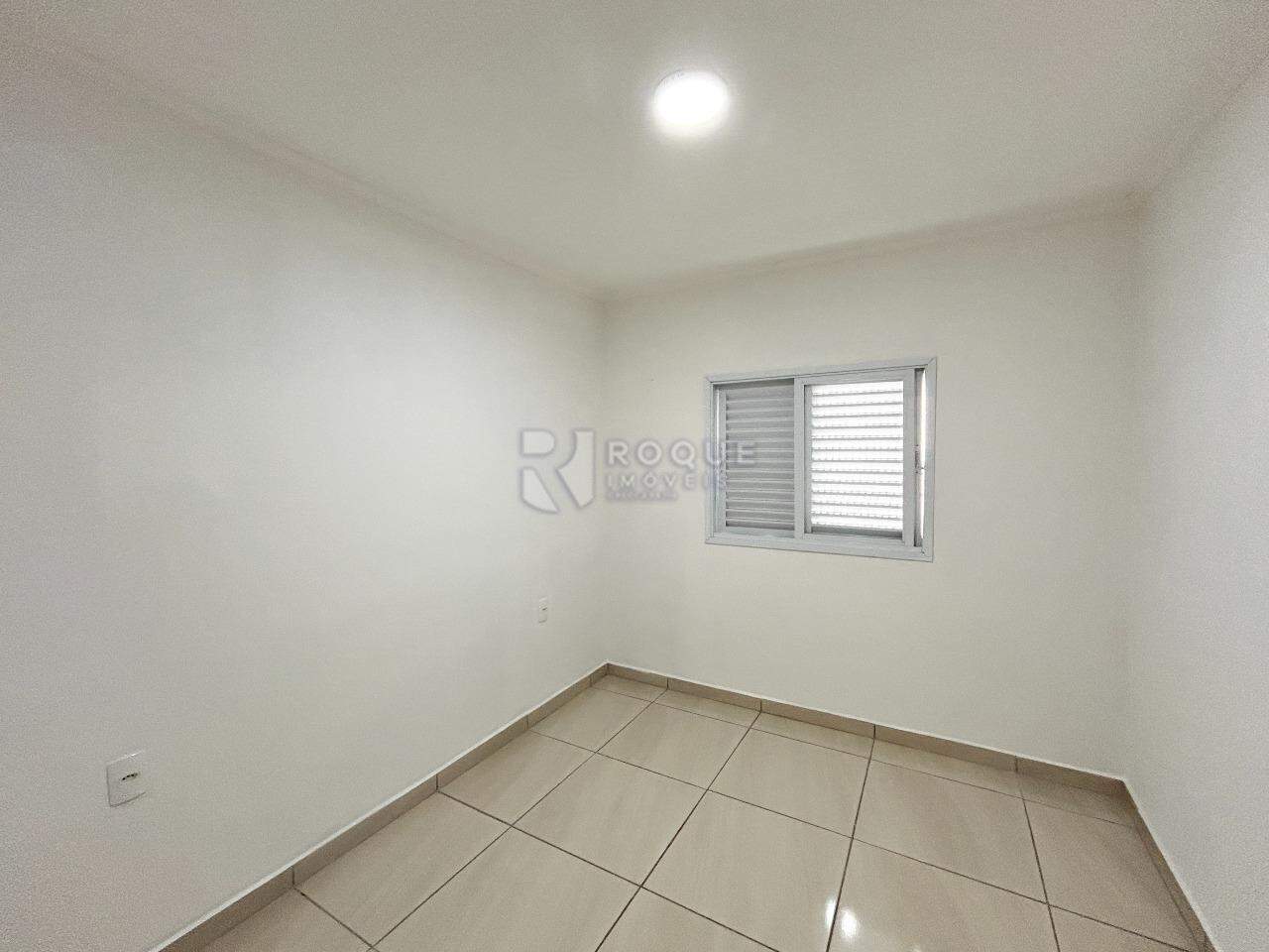 Apartamento à venda no bairro Jardim Ouro Verde: Dormitório 1