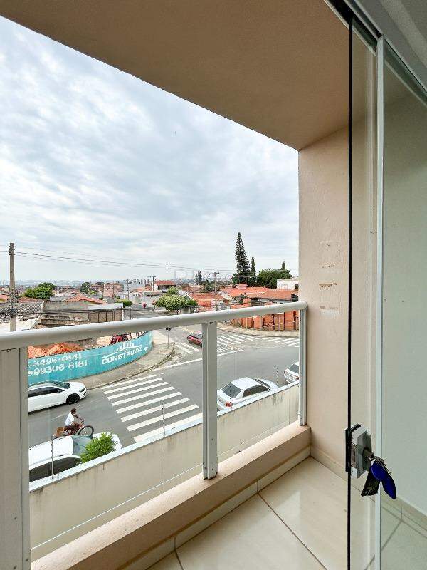 Apartamento à venda no bairro Jardim Ouro Verde: Sacada