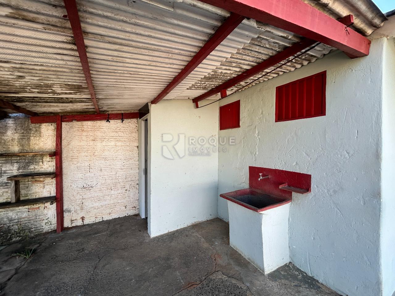 Terreno para aluguel no bairro Chácaras Antonieta: Área de serviço 