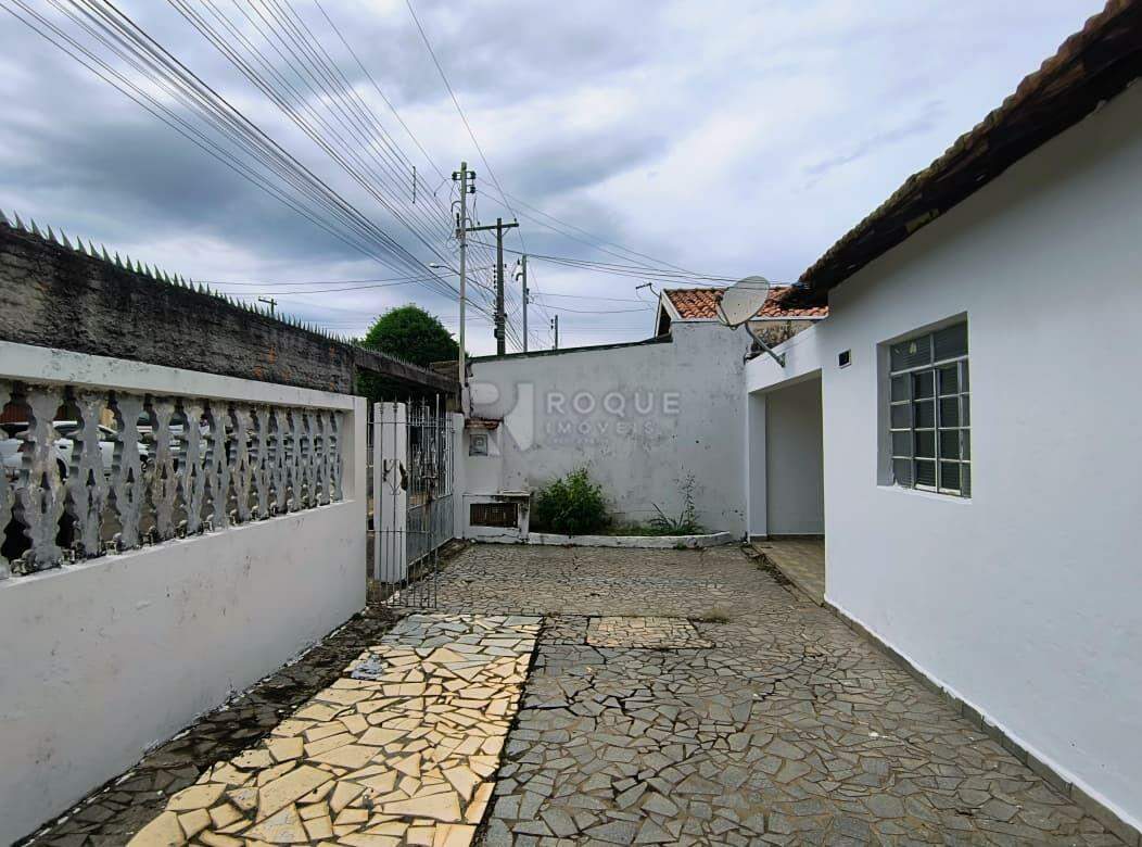 Casa Residencial para aluguel no bairro Jardim Planalto: Frente