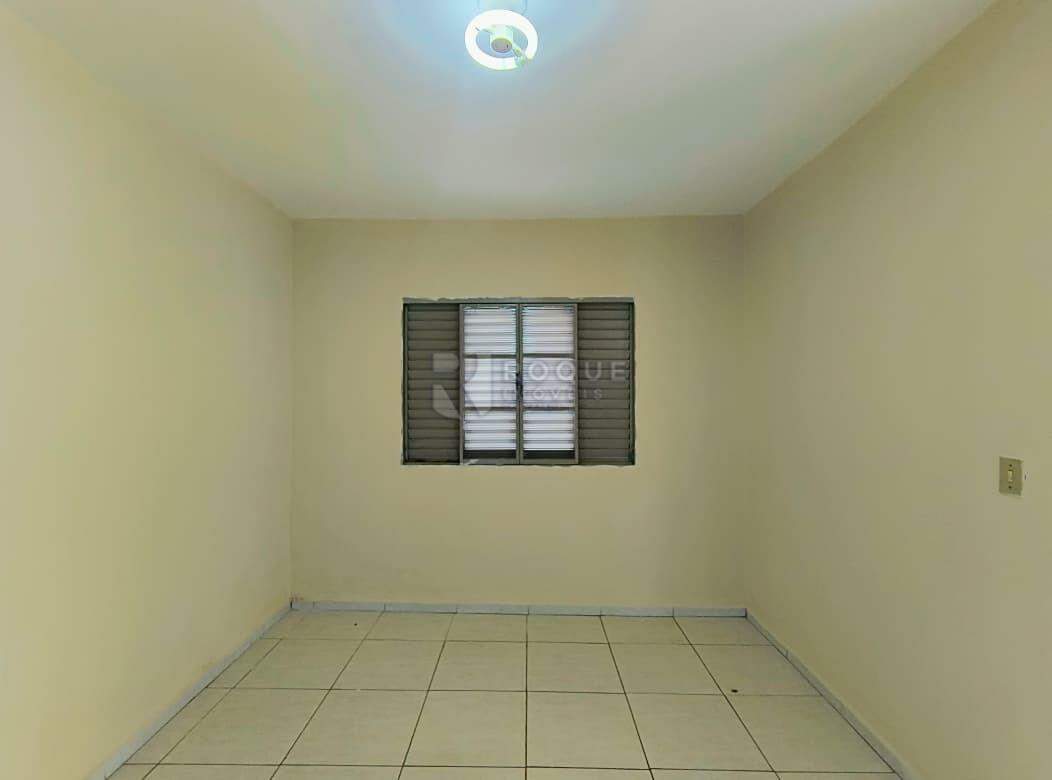 Casa Residencial para aluguel no bairro Jardim Planalto: Dormitório 01