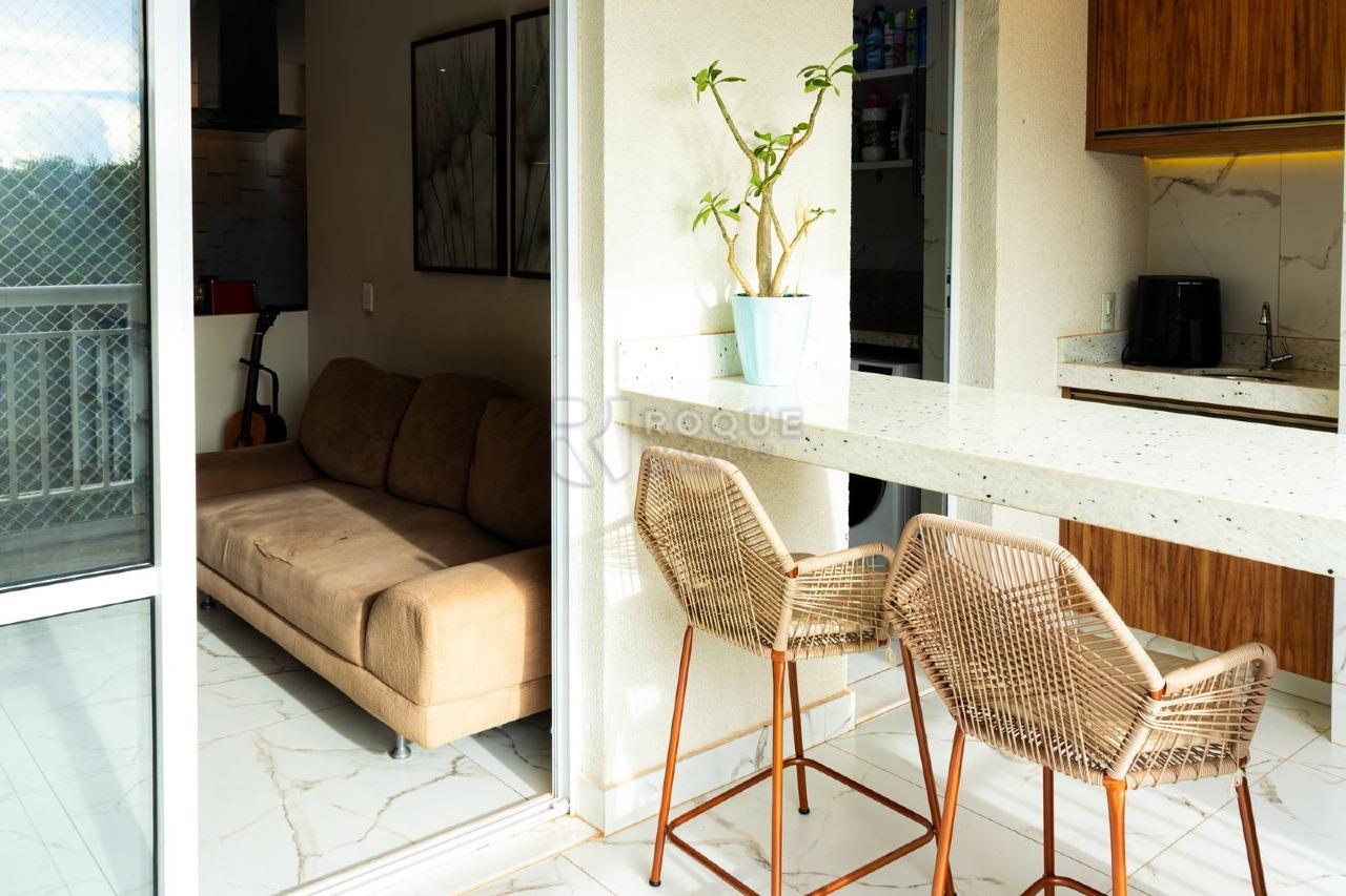 Apartamento à venda no bairro Vila Santa Rosália: SACADA