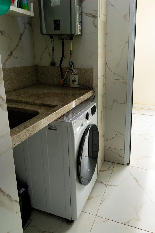 Apartamento à venda no bairro Vila Santa Rosália: LAVANDERIA