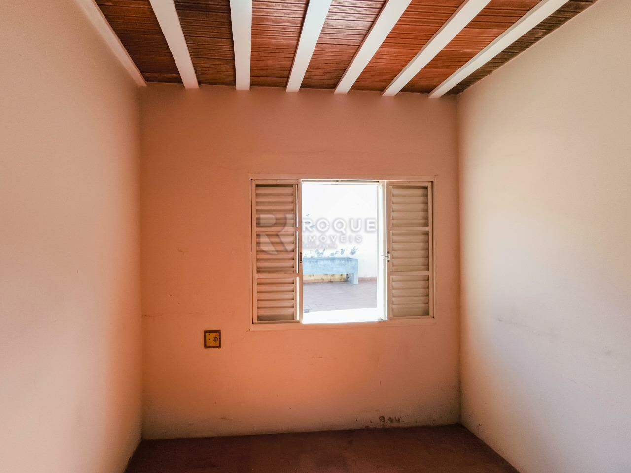 Prédio Comercial à venda no bairro CENTRO: DESPEJO