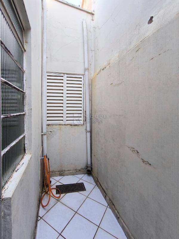 Prédio Comercial à venda no bairro CENTRO: ÁREA DE LUZ